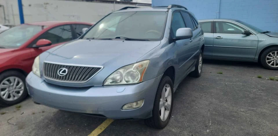 2006 Lexus RX 2nd Gen - Image 2 of 14