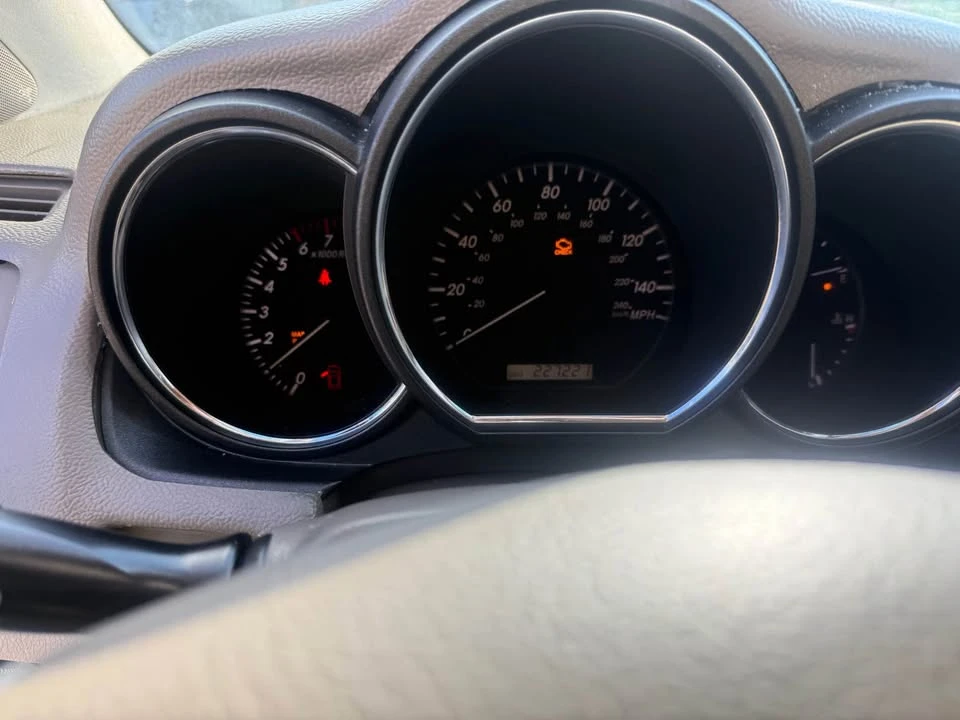2006 Lexus RX 2nd Gen - Image 4 of 7