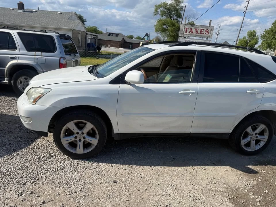 2006 Lexus RX 2nd Gen - Image 2 of 7
