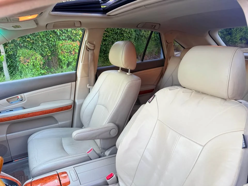 2006 Lexus RX 2nd Gen - Image 7 of 9