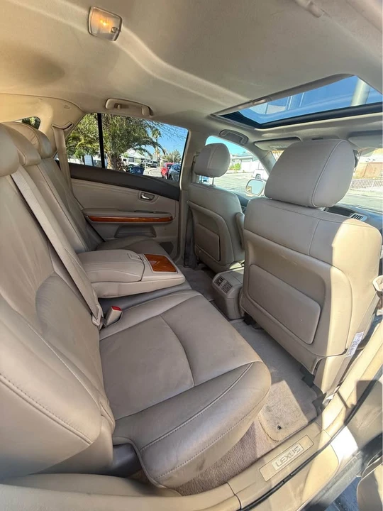 2006 Lexus RX 2nd Gen - Image 5 of 12