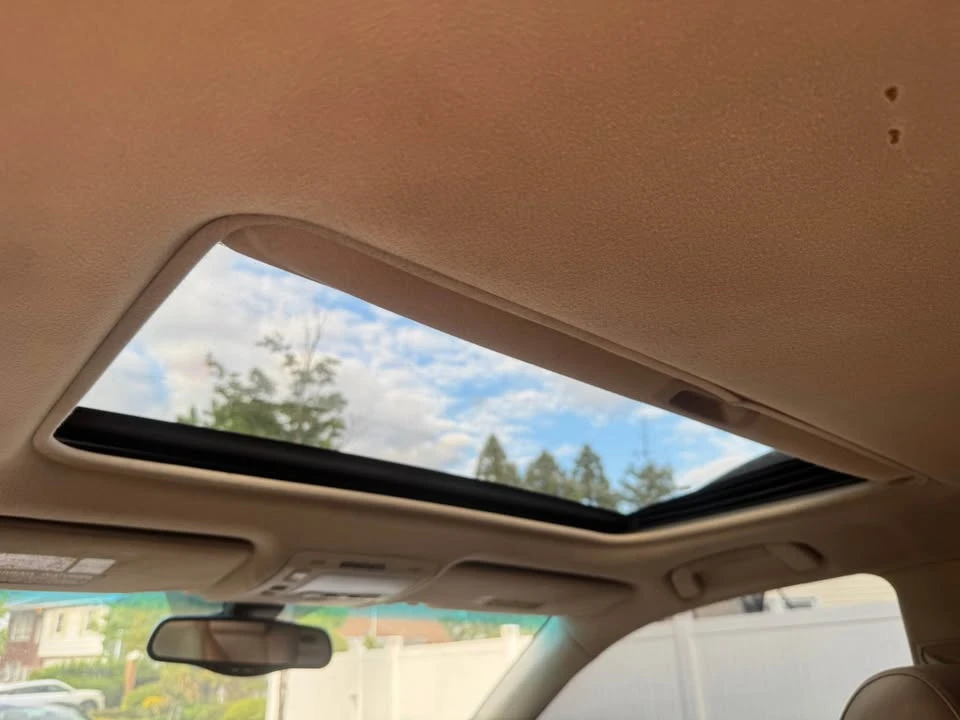 2006 Lexus RX 2nd Gen - Image 11 of 17