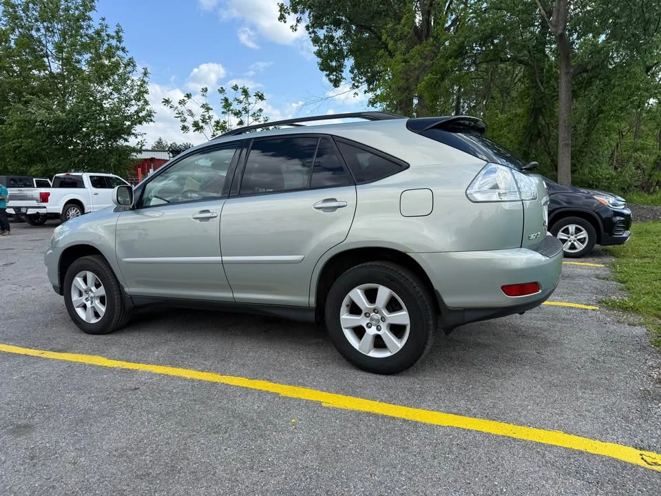 2006 Lexus RX 2nd Gen - Image 3 of 15