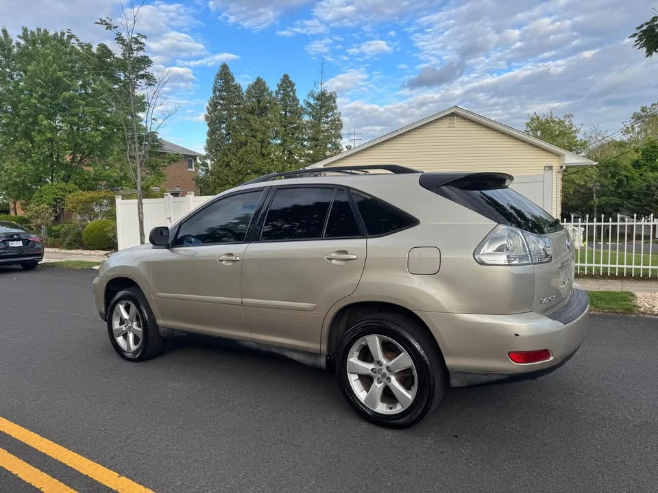 2006 Lexus RX 2nd Gen - Image 3 of 17