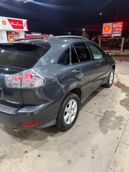 2006 Lexus RX 2nd Gen - Image 3 of 9