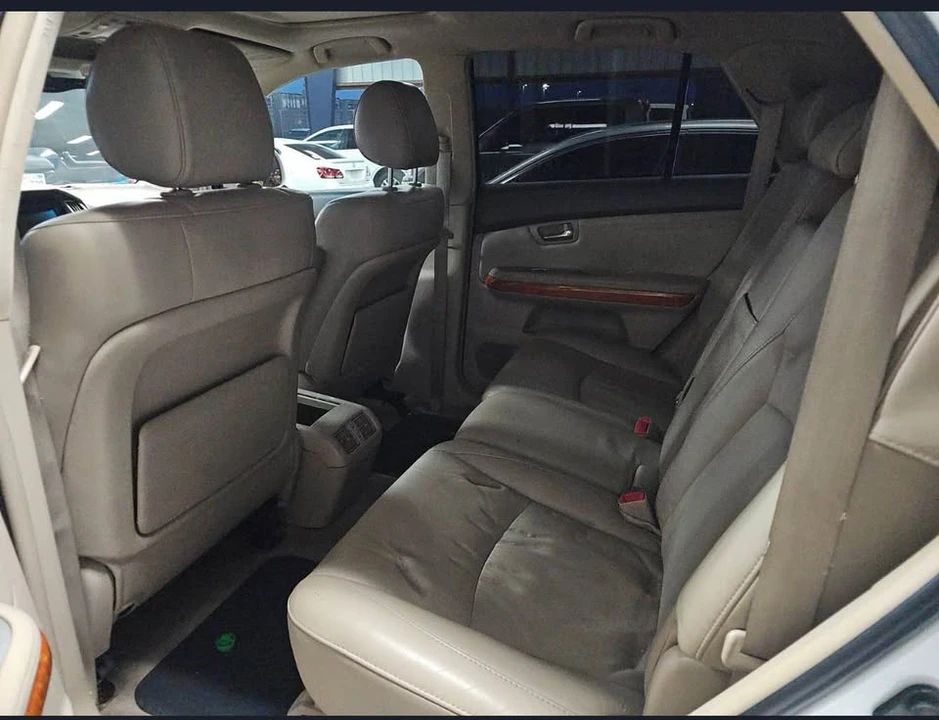 2006 Lexus RX 2nd Gen - Image 2 of 7