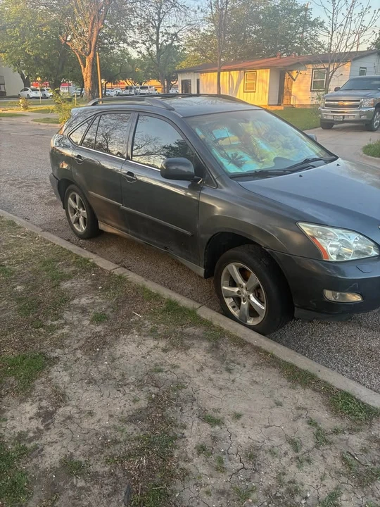 2006 Lexus RX 2nd Gen - Image 3 of 8