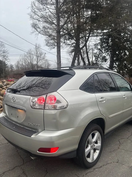 2006 Lexus RX 2nd Gen - Image 3 of 15