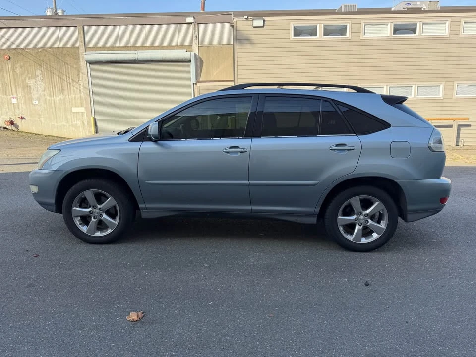 2006 Lexus RX 2nd Gen - Image 3 of 13