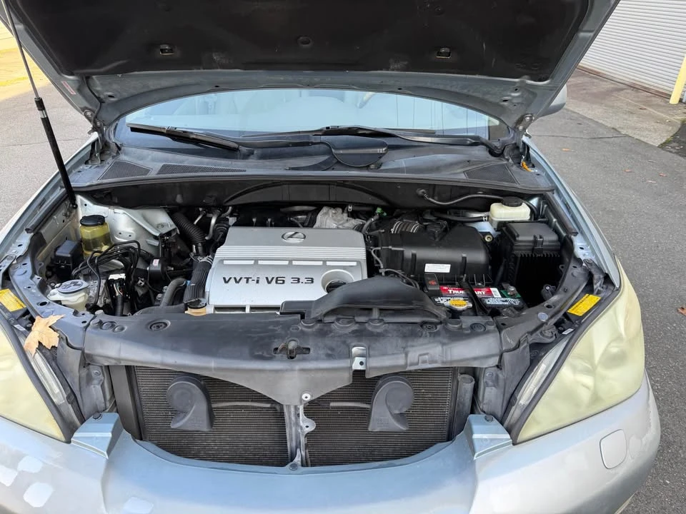 2006 Lexus RX 2nd Gen - Image 9 of 13