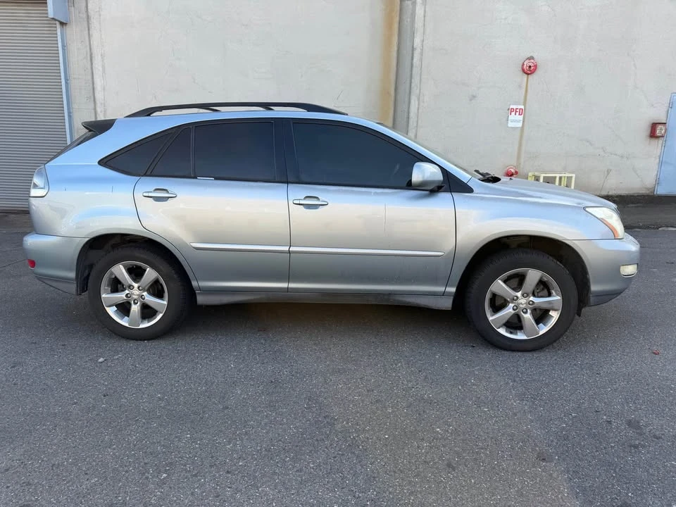 2006 Lexus RX 2nd Gen - Image 4 of 13