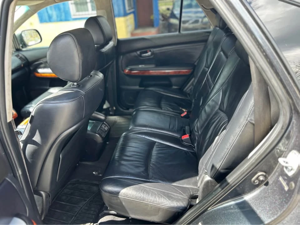 2006 Lexus RX 2nd Gen - Image 10 of 11