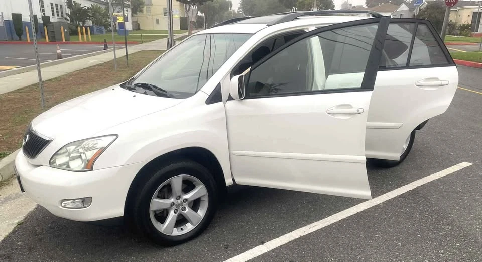 2006 Lexus RX 2nd Gen - Image 11 of 13