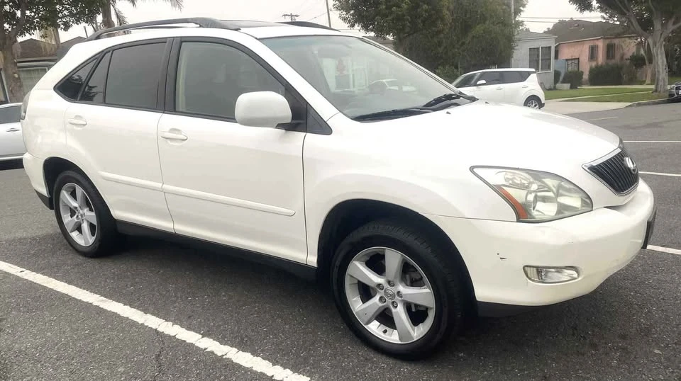 2006 Lexus RX 2nd Gen - Image 12 of 13