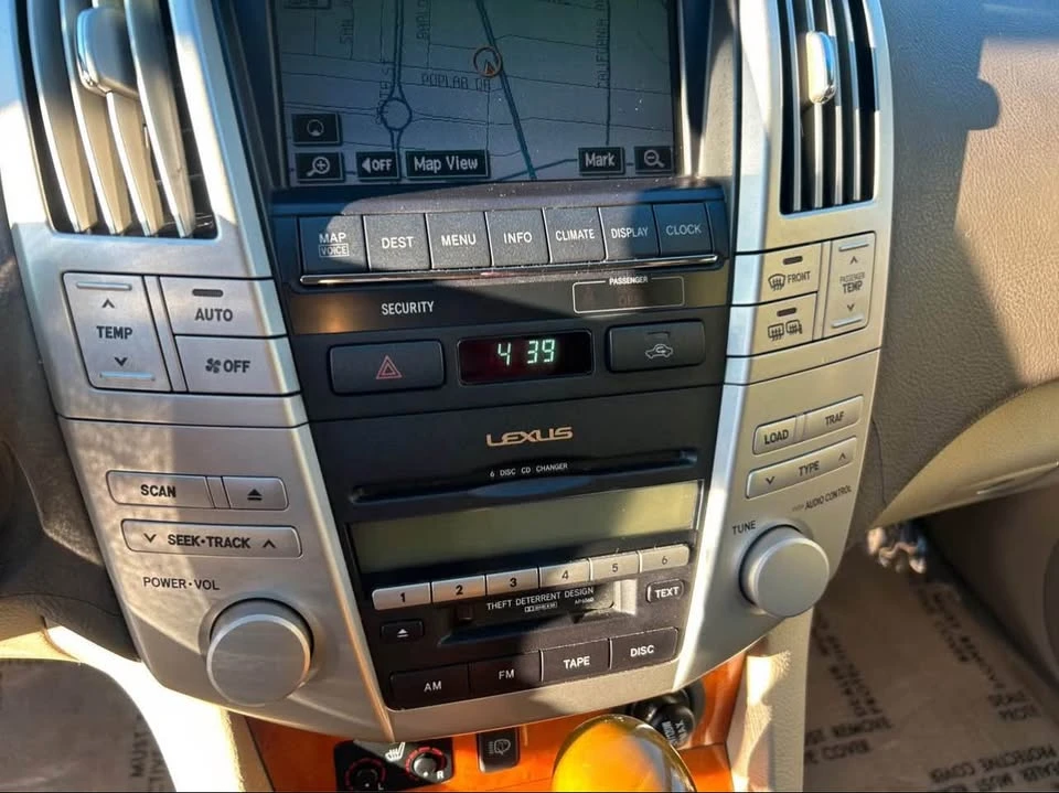 2006 Lexus RX 2nd Gen - Image 8 of 9