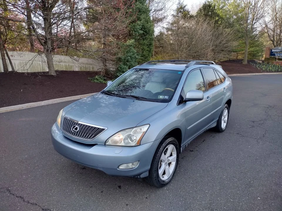 2006 Lexus RX 2nd Gen - Image 2 of 13