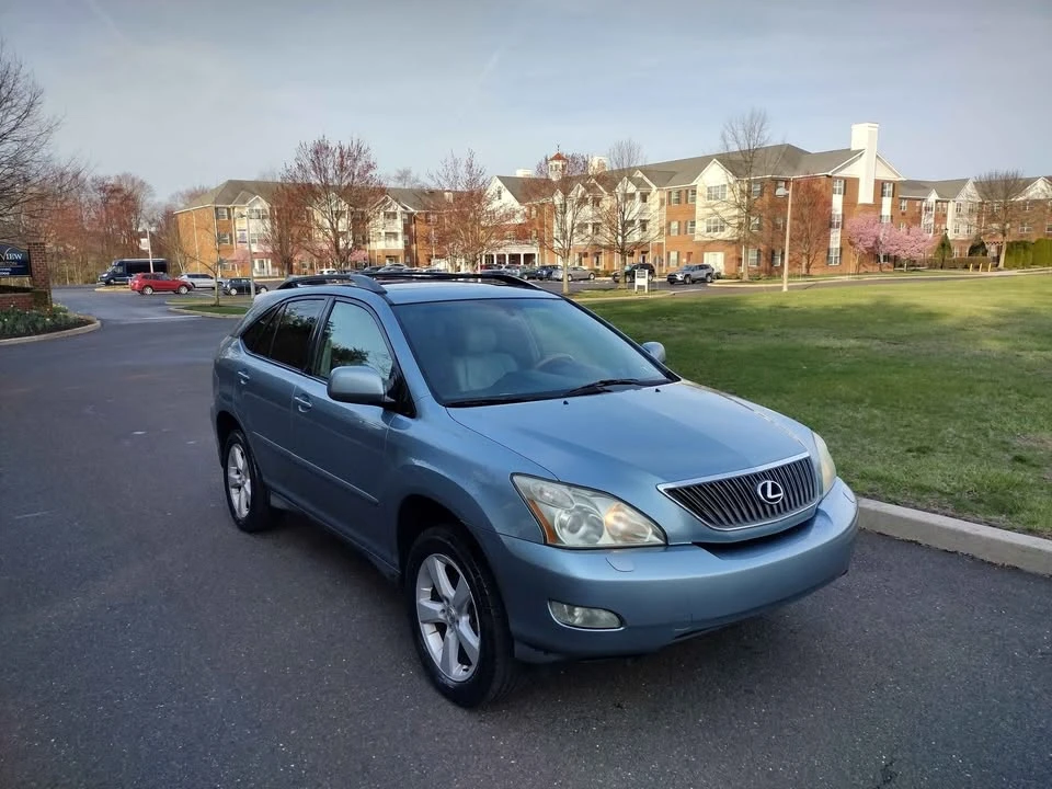 2006 Lexus RX 2nd Gen - Image 3 of 13