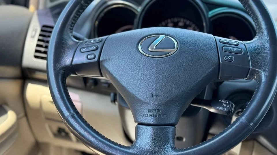 2006 Lexus RX 2nd Gen - Image 7 of 19