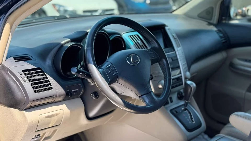 2006 Lexus RX 2nd Gen - Image 8 of 19