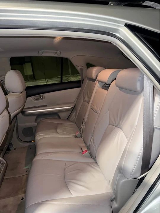 2006 Lexus RX 2nd Gen - Image 9 of 11