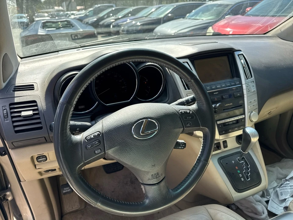 2006 Lexus RX 2nd Gen - Image 12 of 13