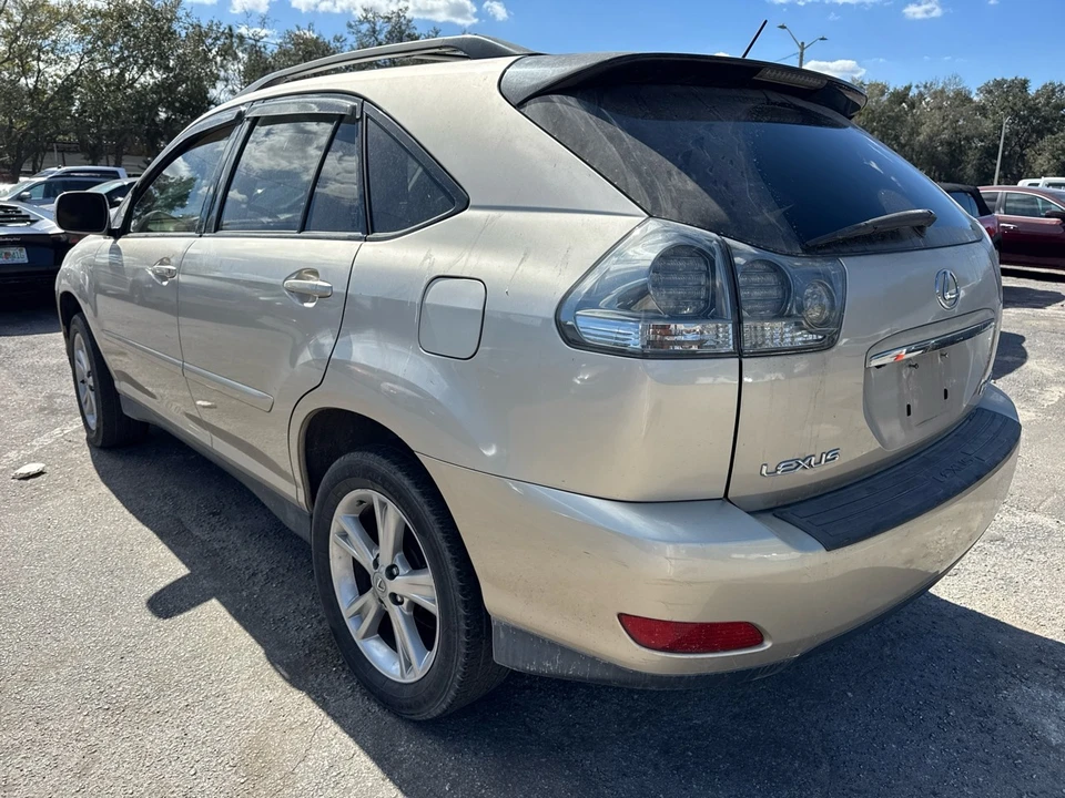 2006 Lexus RX 2nd Gen - Image 6 of 13