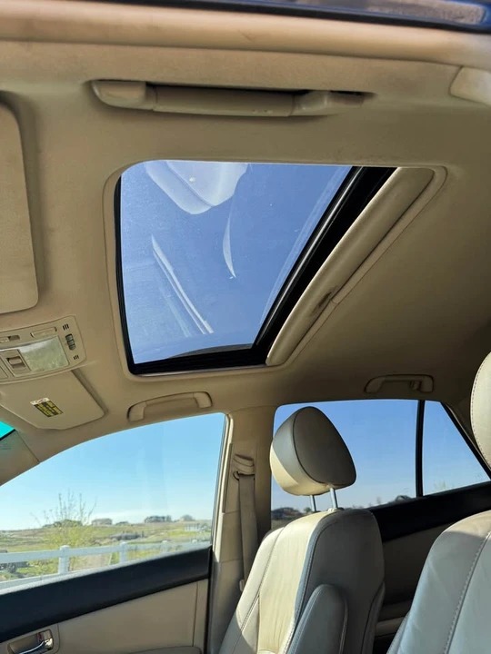 2006 Lexus RX 2nd Gen - Image 7 of 10