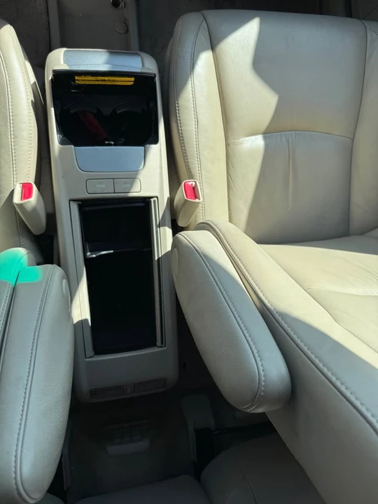 2006 Lexus RX 2nd Gen - Image 6 of 10