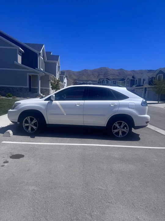 2006 Lexus RX 2nd Gen - Image 3 of 10