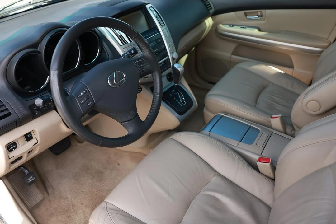 2006 Lexus RX 2nd Gen - Image 4 of 12