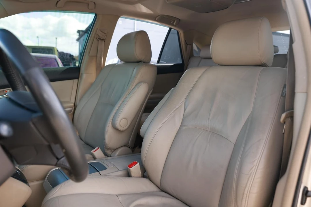 2006 Lexus RX 2nd Gen - Image 6 of 12