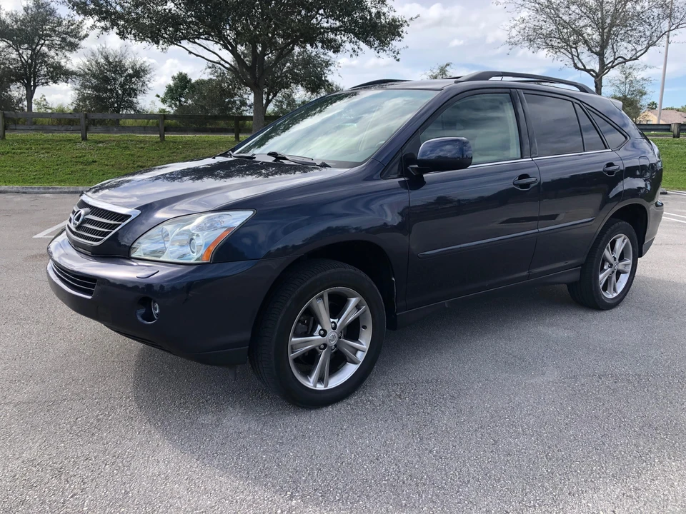 2006 Lexus RX 2nd Gen - Image 11 of 31