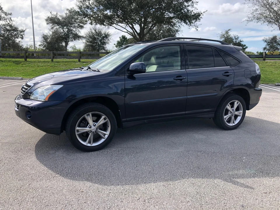 2006 Lexus RX 2nd Gen - Image 13 of 31