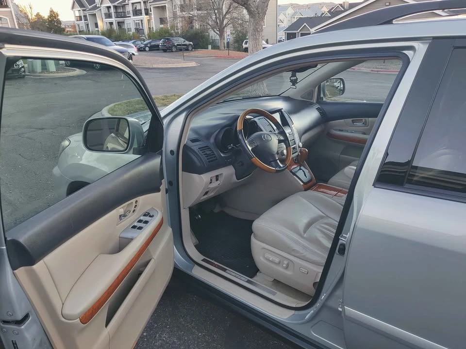 2006 Lexus RX 2nd Gen - Image 8 of 17