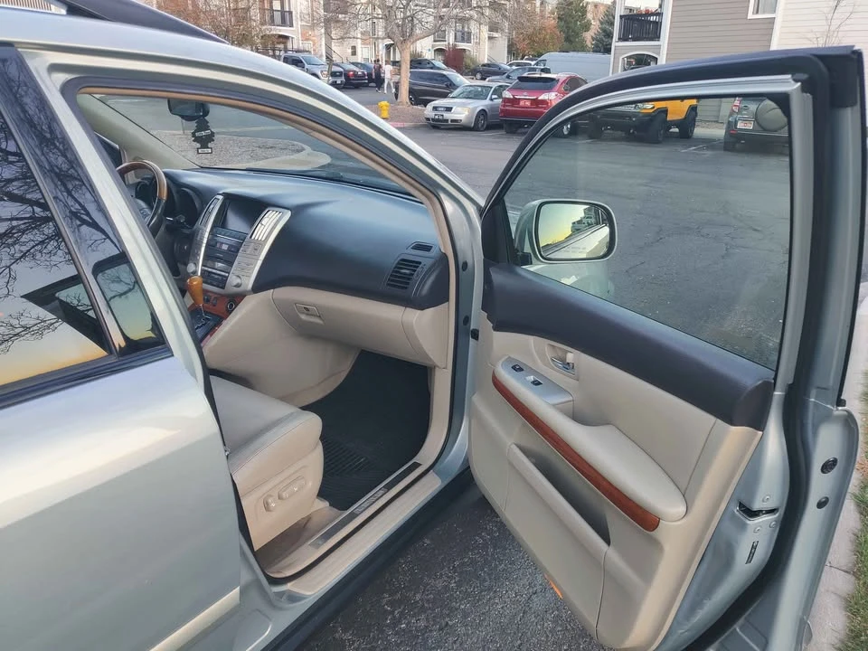 2006 Lexus RX 2nd Gen - Image 9 of 17