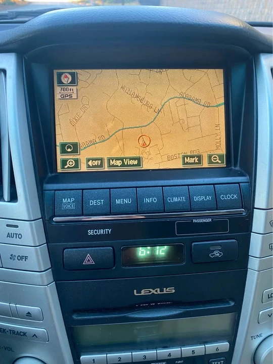 2006 Lexus RX 2nd Gen - Image 9 of 12
