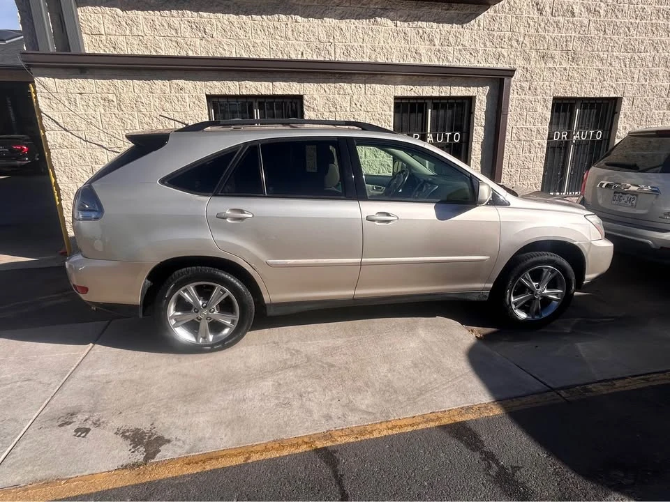 2006 Lexus RX 2nd Gen - Image 13 of 16