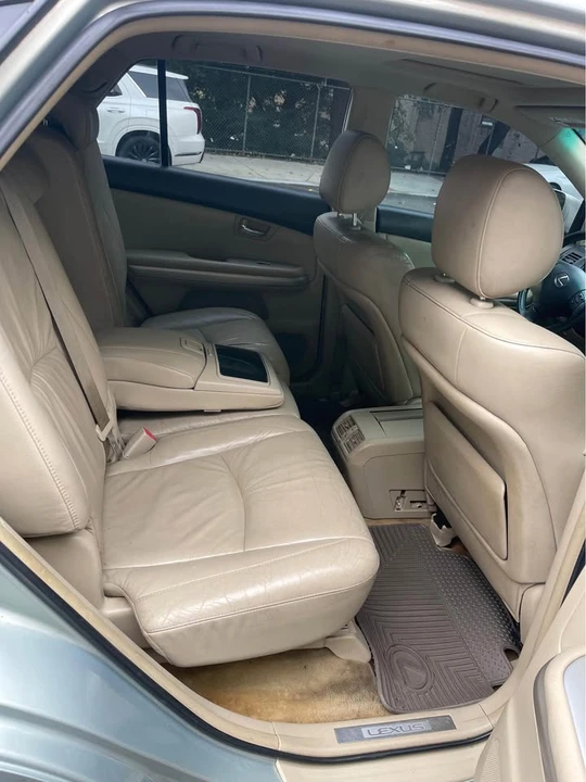 2006 Lexus RX 2nd Gen - Image 9 of 20