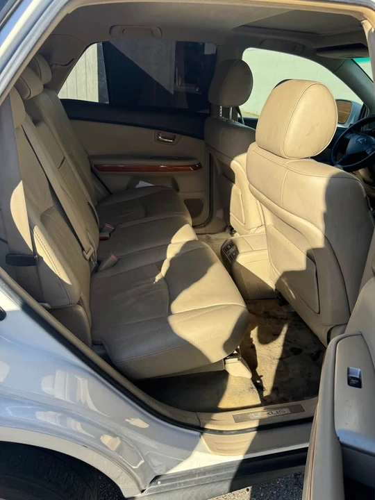 2006 Lexus RX 2nd Gen - Image 7 of 12