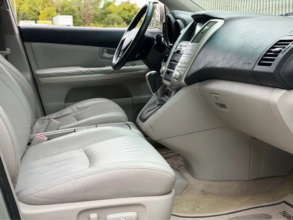 2006 Lexus RX 2nd Gen - Image 11 of 18