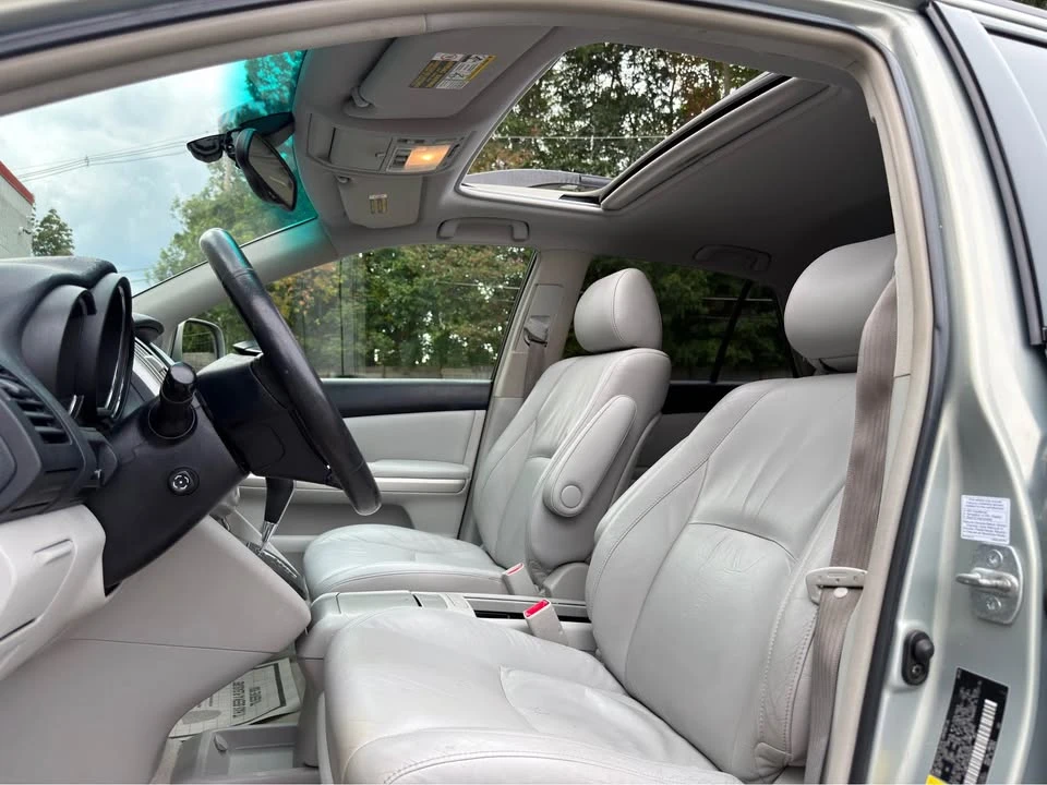 2006 Lexus RX 2nd Gen - Image 13 of 18