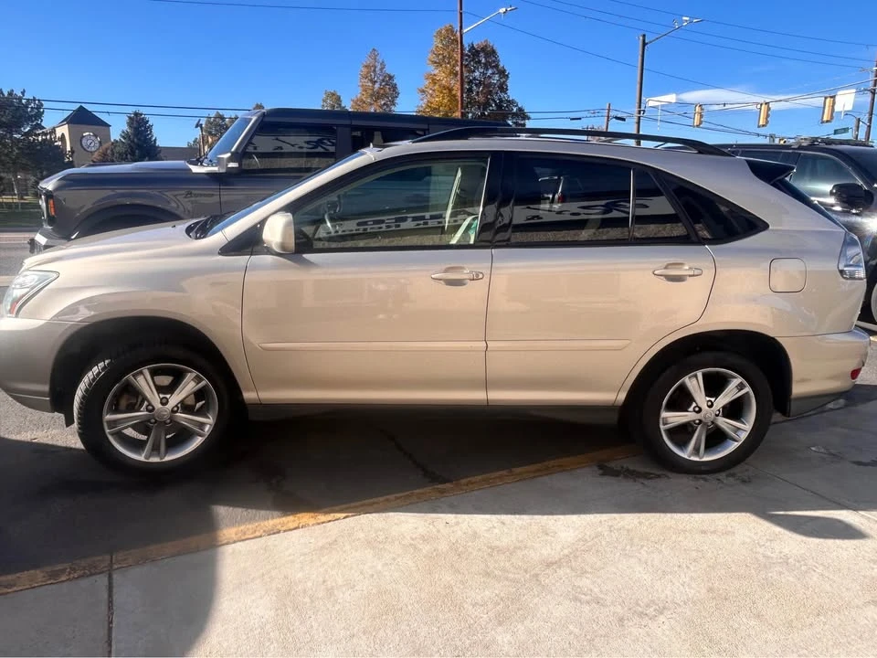 2006 Lexus RX 2nd Gen - Image 9 of 16