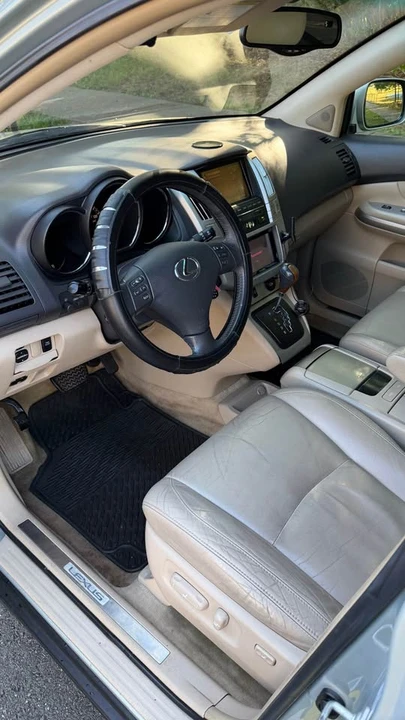 2006 Lexus RX 2nd Gen - Image 10 of 12