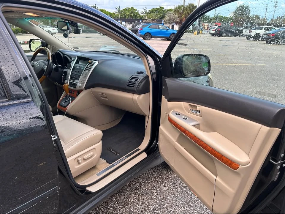 2006 Lexus RX 2nd Gen - Image 10 of 18