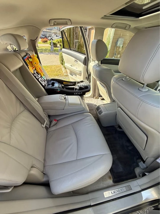 2006 Lexus RX 2nd Gen - Image 6 of 9