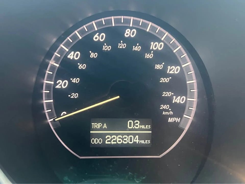 2006 Lexus RX 2nd Gen - Image 10 of 13