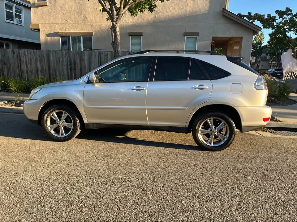 2006 Lexus RX 2nd Gen - Image 12 of 14