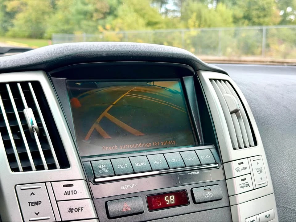 2006 Lexus RX 2nd Gen - Image 17 of 18