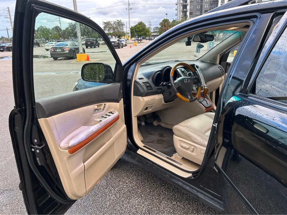 2006 Lexus RX 2nd Gen - Image 15 of 18