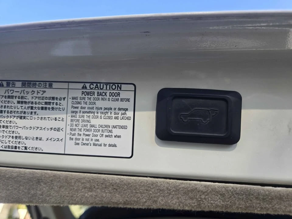 2006 Lexus RX 2nd Gen - Image 10 of 12